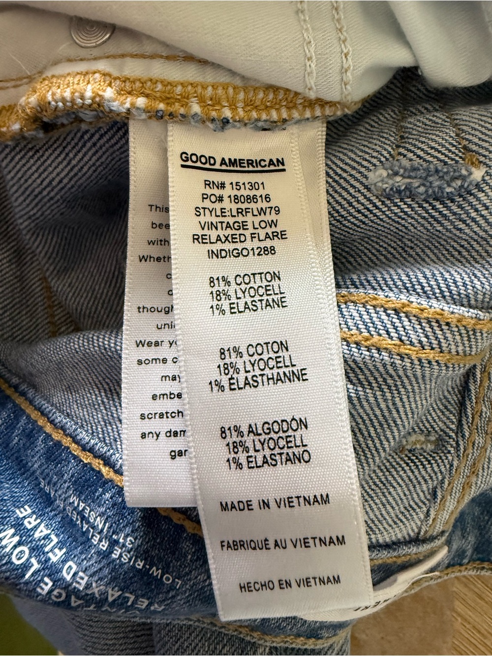 Good American Good Vintage Low Relaxed Flare Jeans Size 8 NWT Indigo 1288 wash - Picture 9 of 10